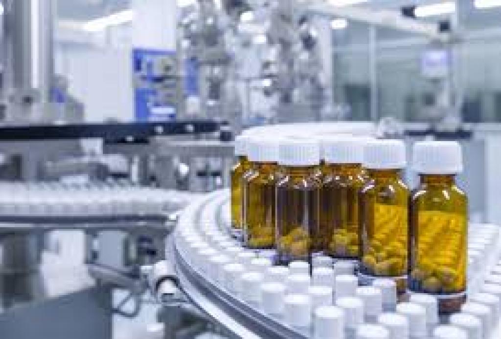 The litigants on the screen are not actors